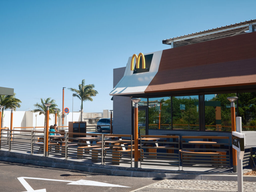 mcdonalds-saintpierre-3